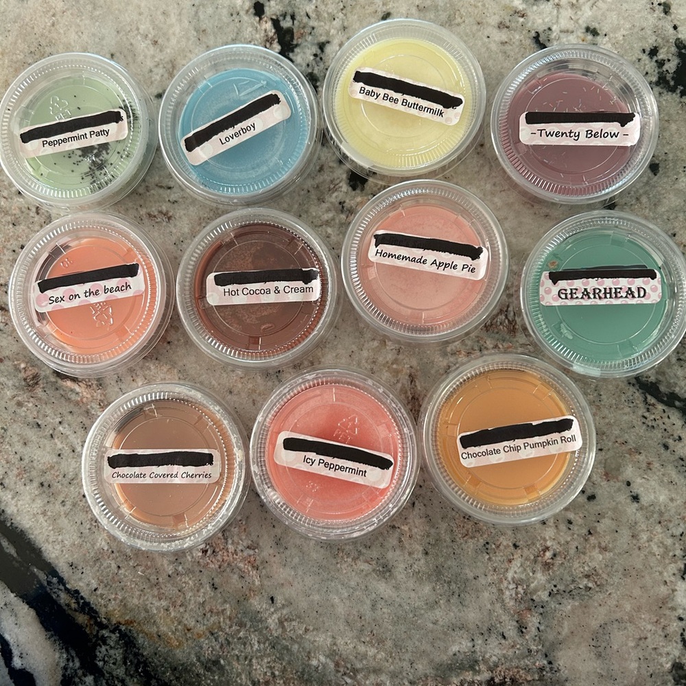 Assorted Wax Melts- 11 Mini Tubs